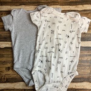 Carter’s onesie 6 month 2 pieces